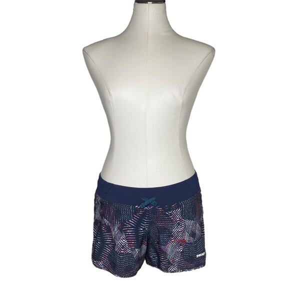 Patagonia Nine Trails Shorts size Small - Picture 12 of 13